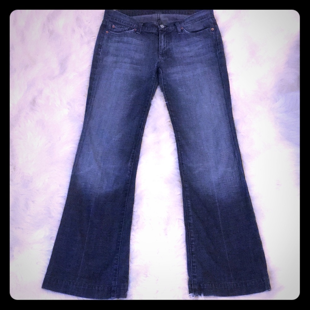 Women's Wide Leg 7's Jeans Size 31